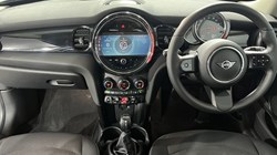 2022 (22) MINI HATCHBACK 1.5 Cooper Classic 3dr 5197555