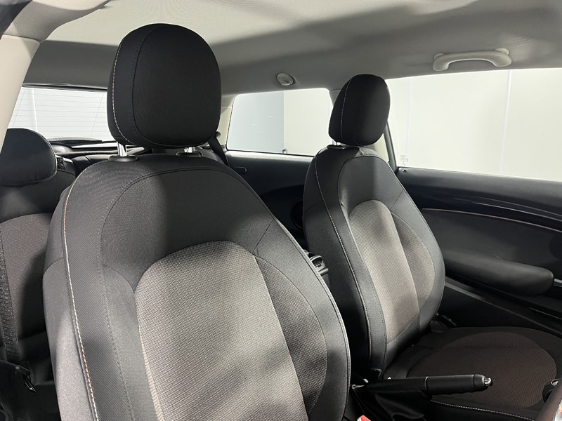 2022 (22) MINI HATCHBACK 1.5 Cooper Classic 3dr 5197562