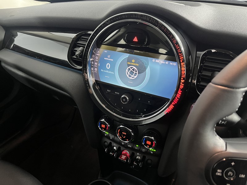 2022 (22) MINI HATCHBACK 1.5 Cooper Classic 3dr 5197559