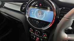 2022 (22) MINI HATCHBACK 1.5 Cooper Classic 3dr 5197559