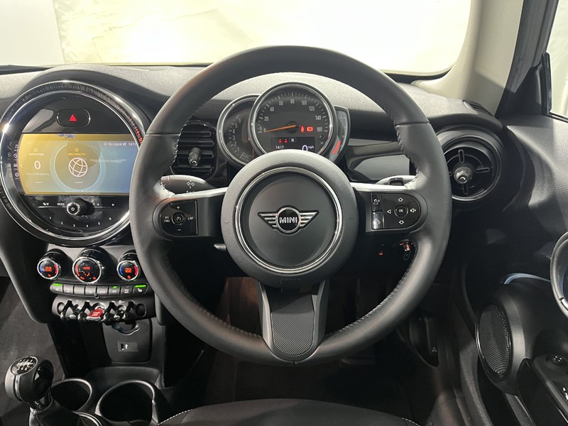 2022 (22) MINI HATCHBACK 1.5 Cooper Classic 3dr 5197556