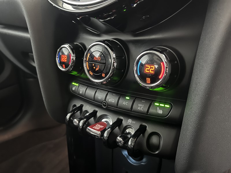 2022 (22) MINI HATCHBACK 1.5 Cooper Classic 3dr 5197581