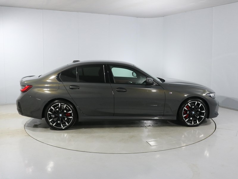 2026 (26) BMW 3 SERIES 320i M Sport 4dr Step Auto 5493200