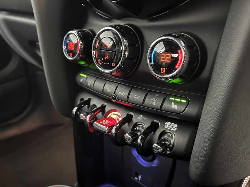 2024 (24) MINI CONVERTIBLE 2.0 Cooper S Sport Premium 2dr Auto 5201744