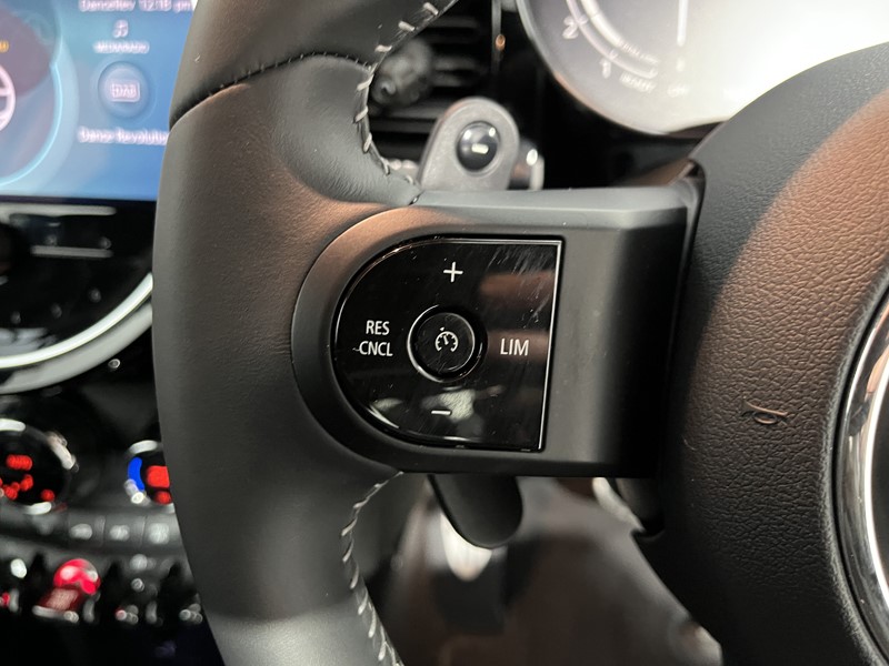 2024 (24) MINI CONVERTIBLE 2.0 Cooper S Sport Premium 2dr Auto 5201736