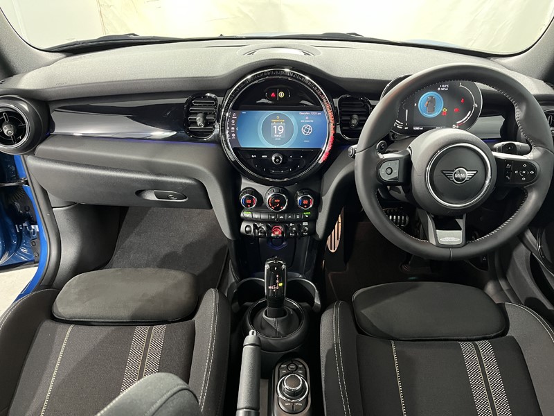 2024 (24) MINI CONVERTIBLE 2.0 Cooper S Sport Premium 2dr Auto 5201718