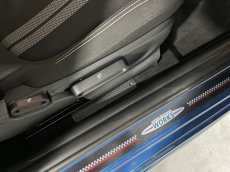 2024 (24) MINI CONVERTIBLE 2.0 Cooper S Sport Premium 2dr Auto 5201732