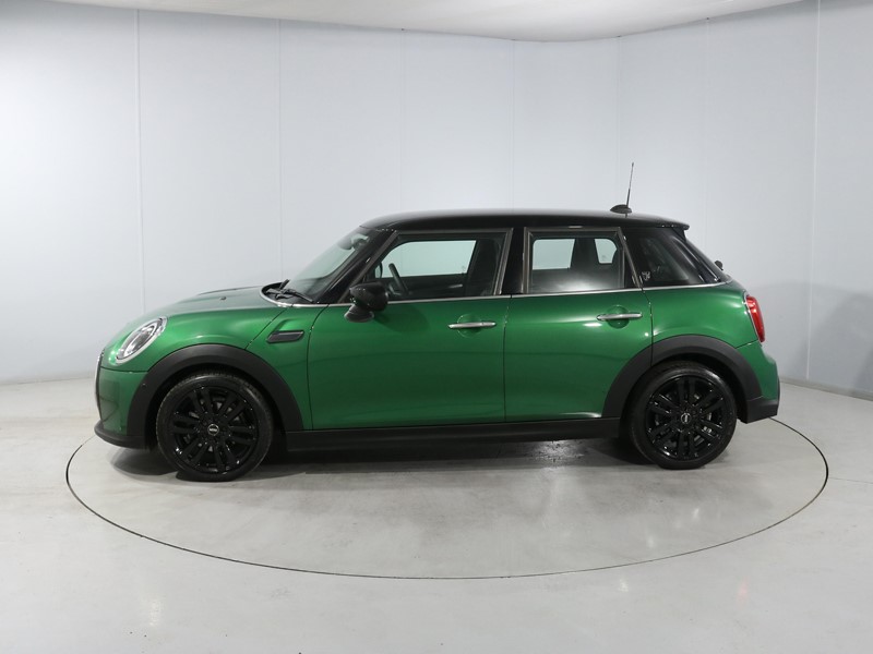 2022 (22) MINI HATCHBACK 1.5 Cooper Exclusive 5dr Auto 5187909