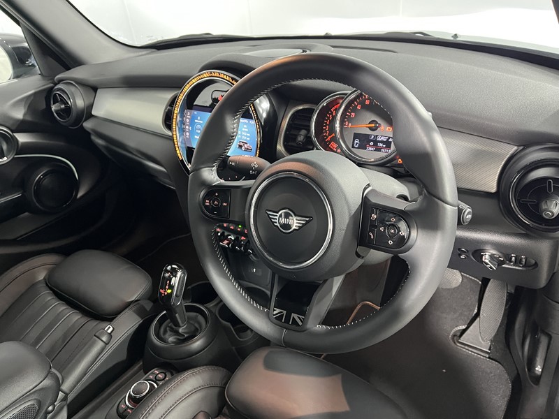 2022 (22) MINI HATCHBACK 1.5 Cooper Exclusive 5dr Auto 5187872