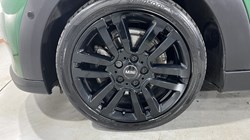 2022 (22) MINI HATCHBACK 1.5 Cooper Exclusive 5dr Auto 5187880