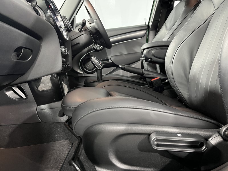 2022 (22) MINI HATCHBACK 1.5 Cooper Exclusive 5dr Auto 5187899