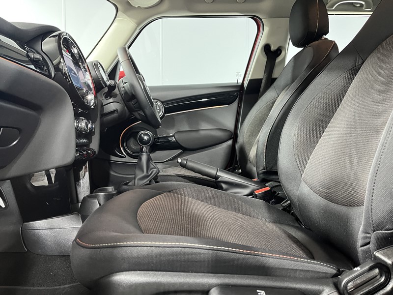 2022 (72) MINI HATCHBACK 1.5 One Classic 5dr 5213359