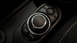 2022 (72) MINI HATCHBACK 1.5 One Classic 5dr 5213358