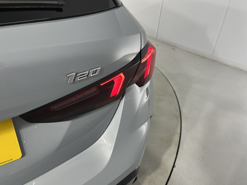 2025 (75) BMW 1 SERIES 120 M Sport 5dr Step Auto 5210745