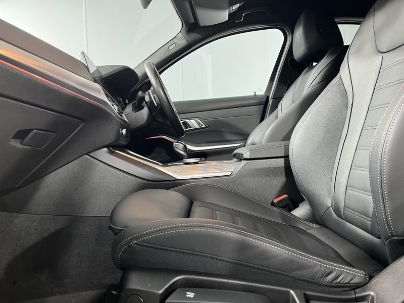 2022 (22) BMW 3 SERIES 320i xDrive M Sport 4dr Step Auto 5180322