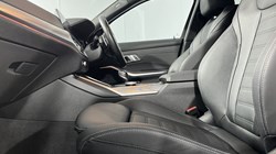 2022 (22) BMW 3 SERIES 320i xDrive M Sport 4dr Step Auto 5180322