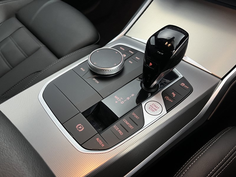 2022 (22) BMW 3 SERIES 320i xDrive M Sport 4dr Step Auto 5180296