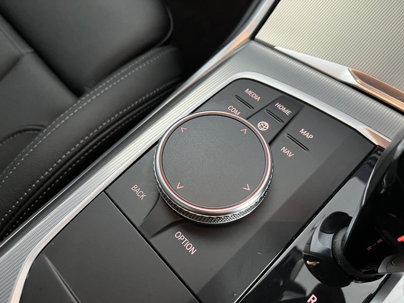 2022 (22) BMW 3 SERIES 320i xDrive M Sport 4dr Step Auto 5180319