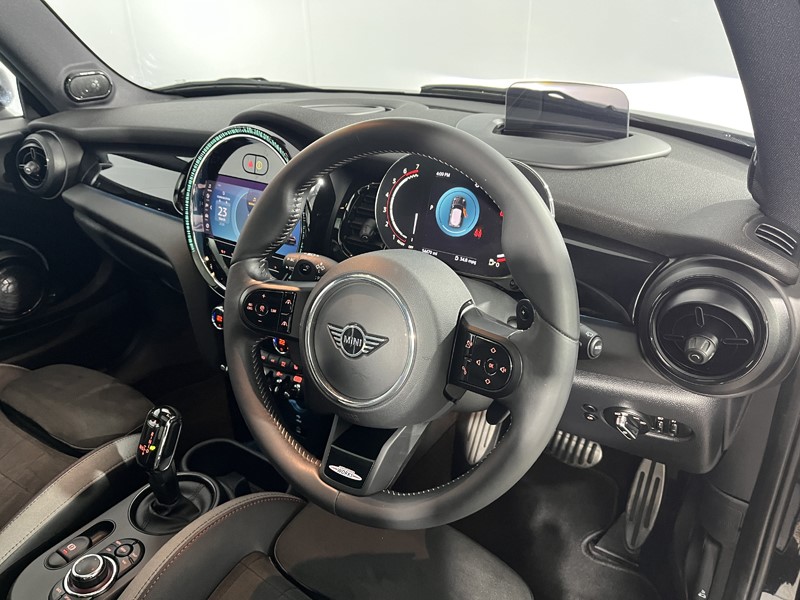 2023 (23) MINI HATCHBACK 2.0 John Cooper Works Premium Plus 3dr Auto 5213244