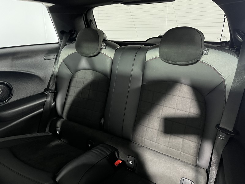 2023 (23) MINI HATCHBACK 2.0 John Cooper Works Premium Plus 3dr Auto 5213250