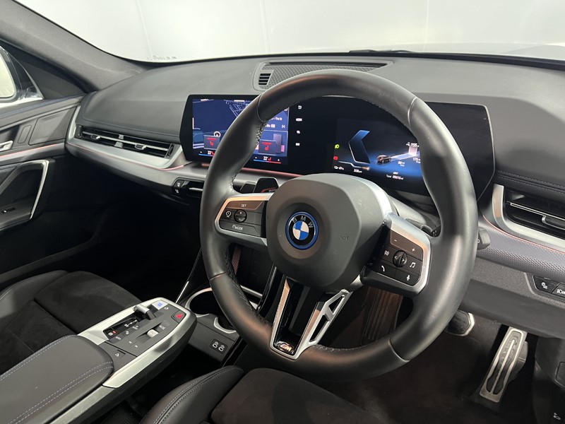 2025 (25) BMW iX1 150kW eDrive20 M Sport 65kWh 5dr Auto 5164508