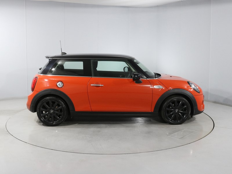 2020 (20) MINI HATCHBACK 2.0 Cooper S Classic II 3dr 5213289