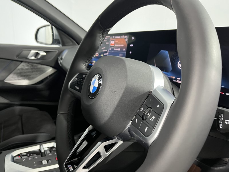 2025 (75) BMW 1 SERIES 120 M Sport 5dr Step Auto 5213621