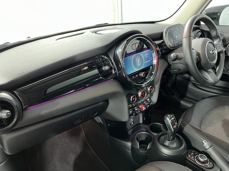 2023 (23) MINI HATCHBACK 1.5 Cooper Classic 3dr Auto 5263419