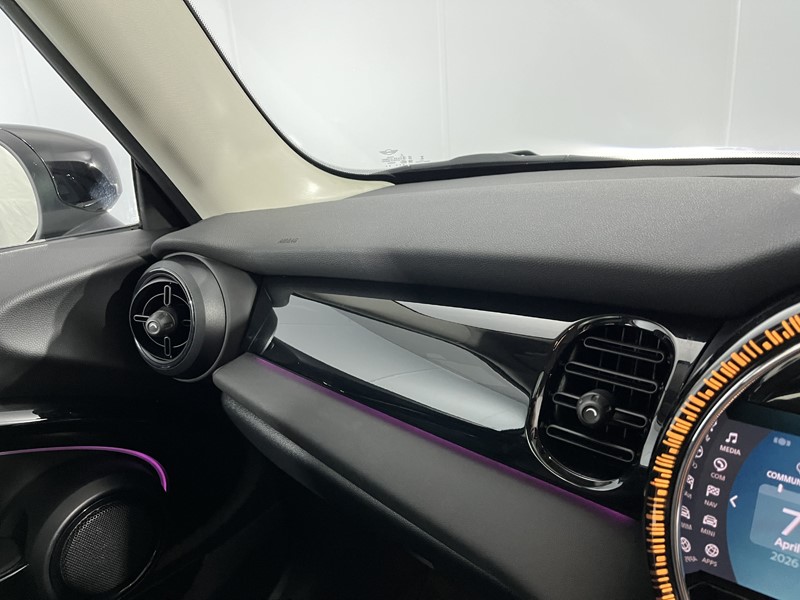 2023 (23) MINI HATCHBACK 1.5 Cooper Classic 3dr Auto 5263439