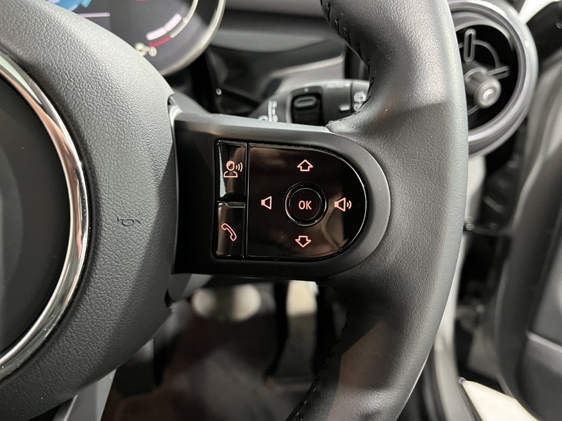 2023 (23) MINI HATCHBACK 1.5 Cooper Classic 3dr Auto 5263437