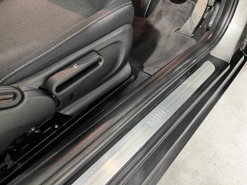 2023 (23) MINI HATCHBACK 1.5 Cooper Classic 3dr Auto 5263432