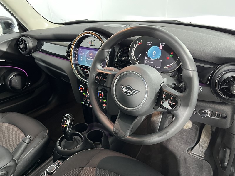 2023 (23) MINI HATCHBACK 1.5 Cooper Classic 3dr Auto 5263418