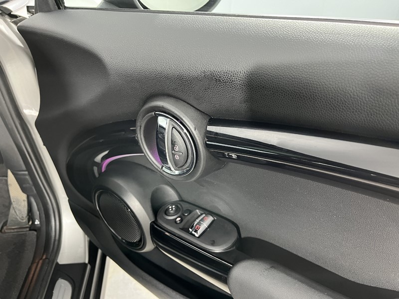 2023 (23) MINI HATCHBACK 1.5 Cooper Classic 3dr Auto 5263433