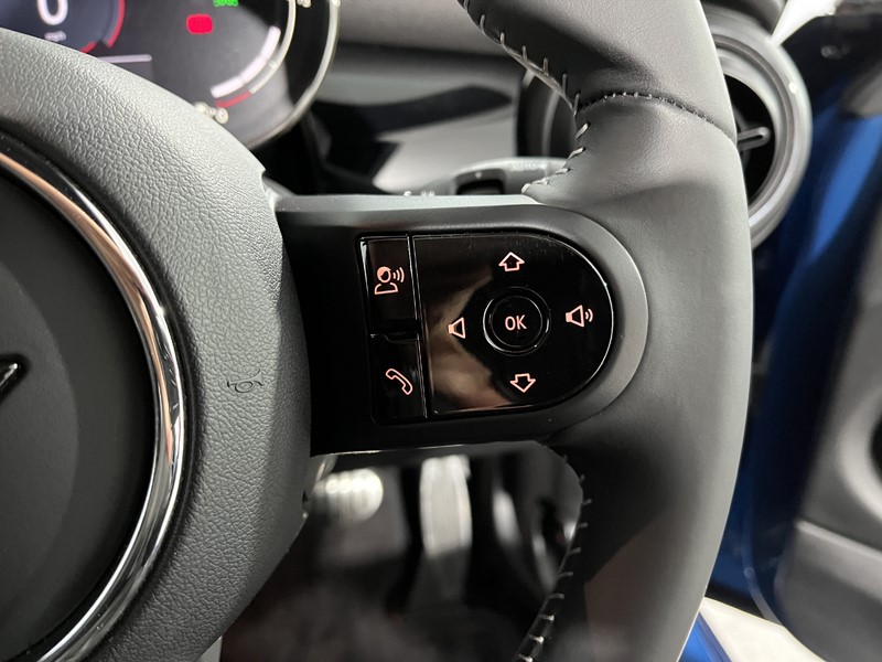 2023 (23) MINI CONVERTIBLE 1.5 Cooper Sport Premium 2dr Auto 5213485