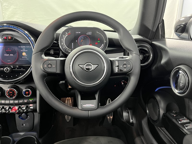 2023 (23) MINI CONVERTIBLE 1.5 Cooper Sport Premium 2dr Auto 5213467