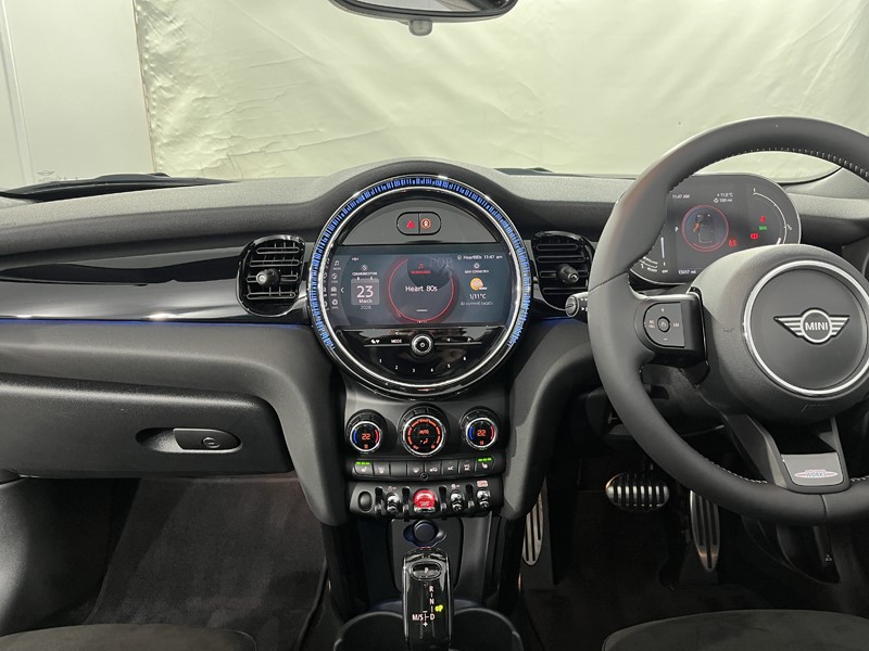 2023 (23) MINI CONVERTIBLE 1.5 Cooper Sport Premium 2dr Auto 5213466