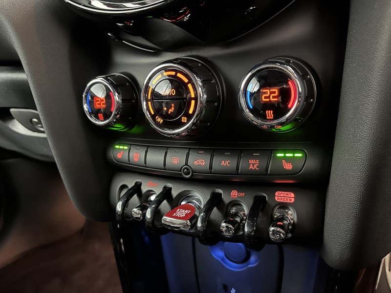 2023 (23) MINI CONVERTIBLE 1.5 Cooper Sport Premium 2dr Auto 5213491