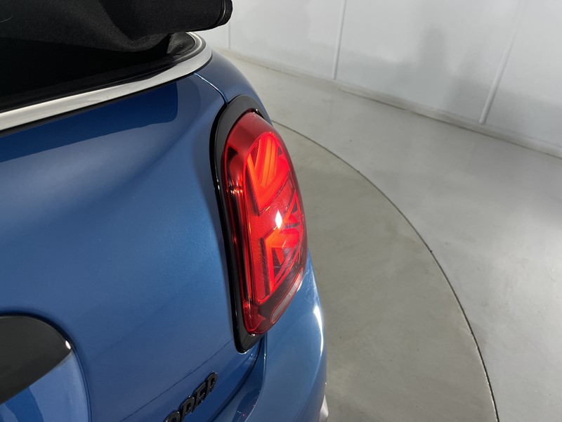 2023 (23) MINI CONVERTIBLE 1.5 Cooper Sport Premium 2dr Auto 5213502
