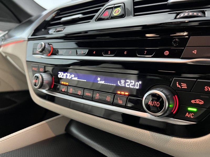 2022 (72) BMW 5 SERIES 520i MHT M Sport 5dr Step Auto 5206820