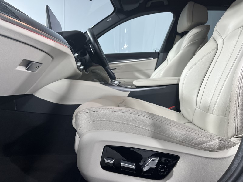 2022 (72) BMW 5 SERIES 520i MHT M Sport 5dr Step Auto 5206825