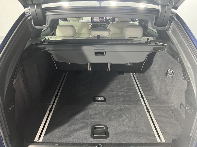 2022 (72) BMW 5 SERIES 520i MHT M Sport 5dr Step Auto 5206801