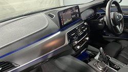 2024 (24) BMW 5 SERIES 520d MHT M Sport 5dr Step Auto 5213512