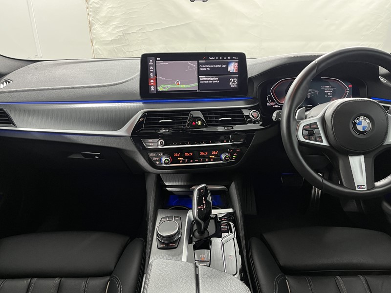 2024 (24) BMW 5 SERIES 520d MHT M Sport 5dr Step Auto 5213509