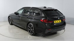 2024 (24) BMW 5 SERIES 520d MHT M Sport 5dr Step Auto 5213507