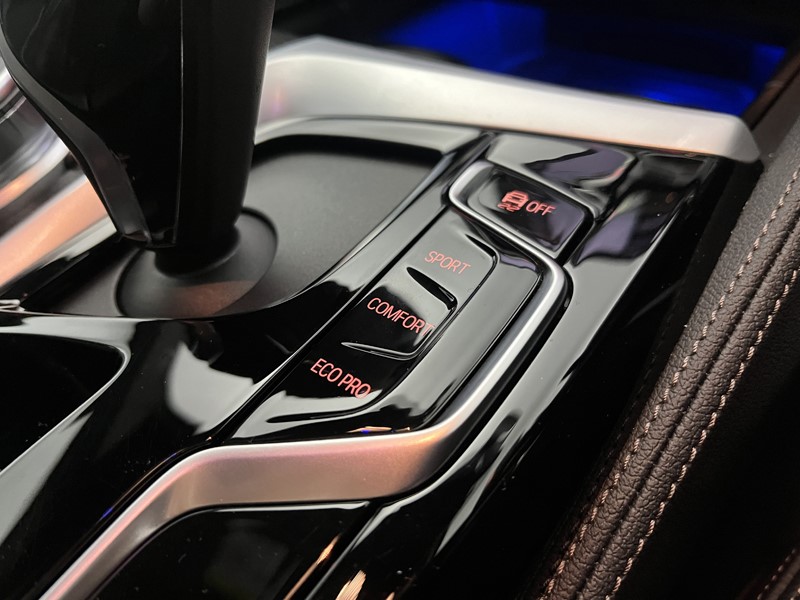 2024 (24) BMW 5 SERIES 520d MHT M Sport 5dr Step Auto 5213538