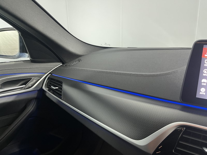 2024 (24) BMW 5 SERIES 520d MHT M Sport 5dr Step Auto 5213531