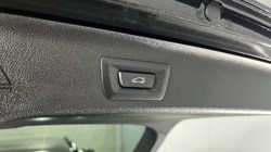 2024 (24) BMW 5 SERIES 520d MHT M Sport 5dr Step Auto 5213551