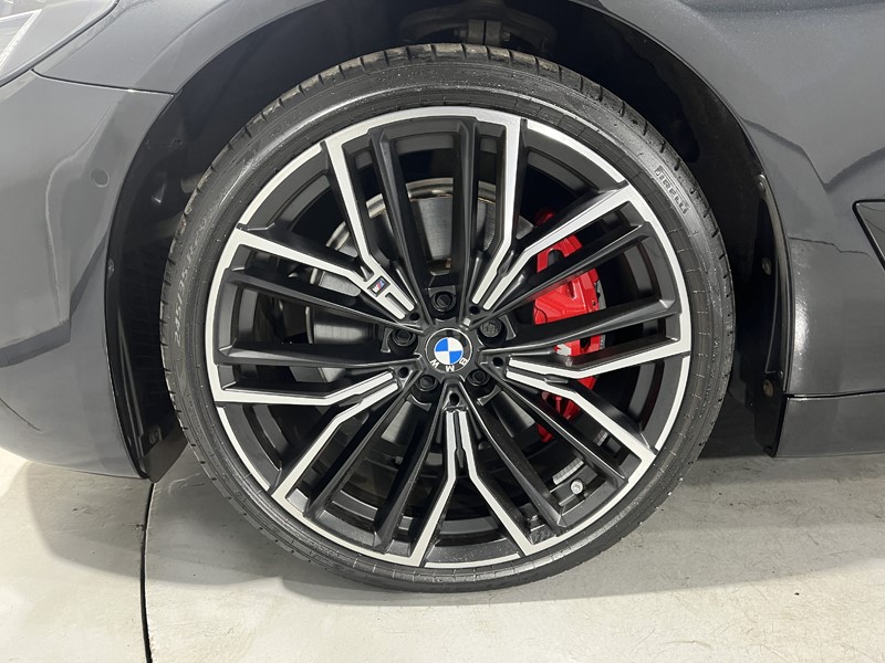 2024 (24) BMW 5 SERIES 520d MHT M Sport 5dr Step Auto 5213519