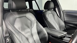 2024 (24) BMW 5 SERIES 520d MHT M Sport 5dr Step Auto 5213516