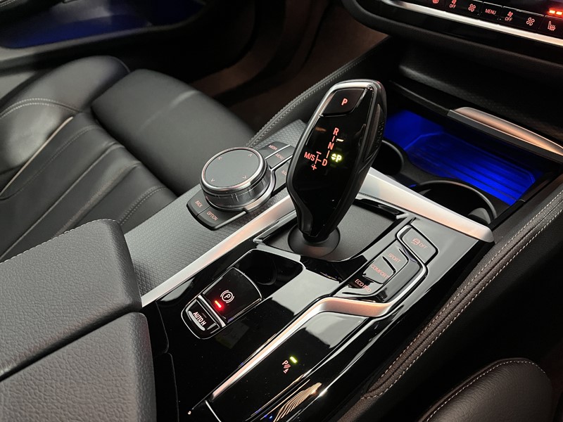 2024 (24) BMW 5 SERIES 520d MHT M Sport 5dr Step Auto 5213515